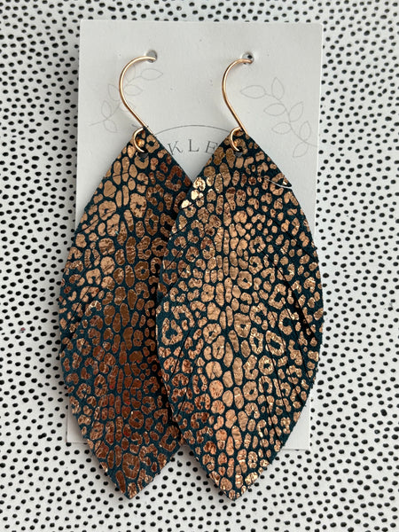 Mini Cheetah Print Feathers