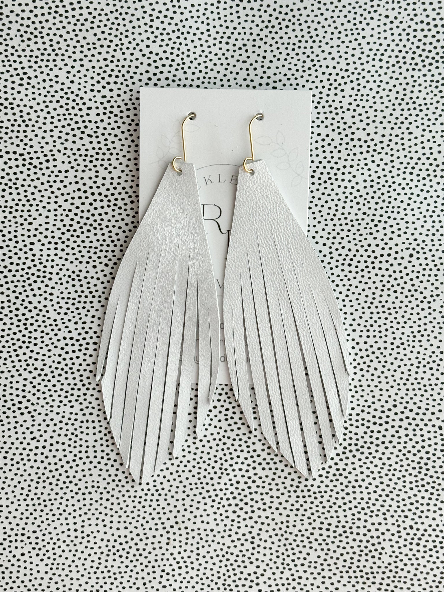 Single Layer White Fringe