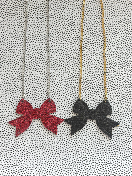 Bow Necklace