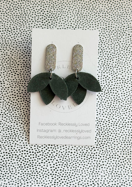 Dainty Leaf