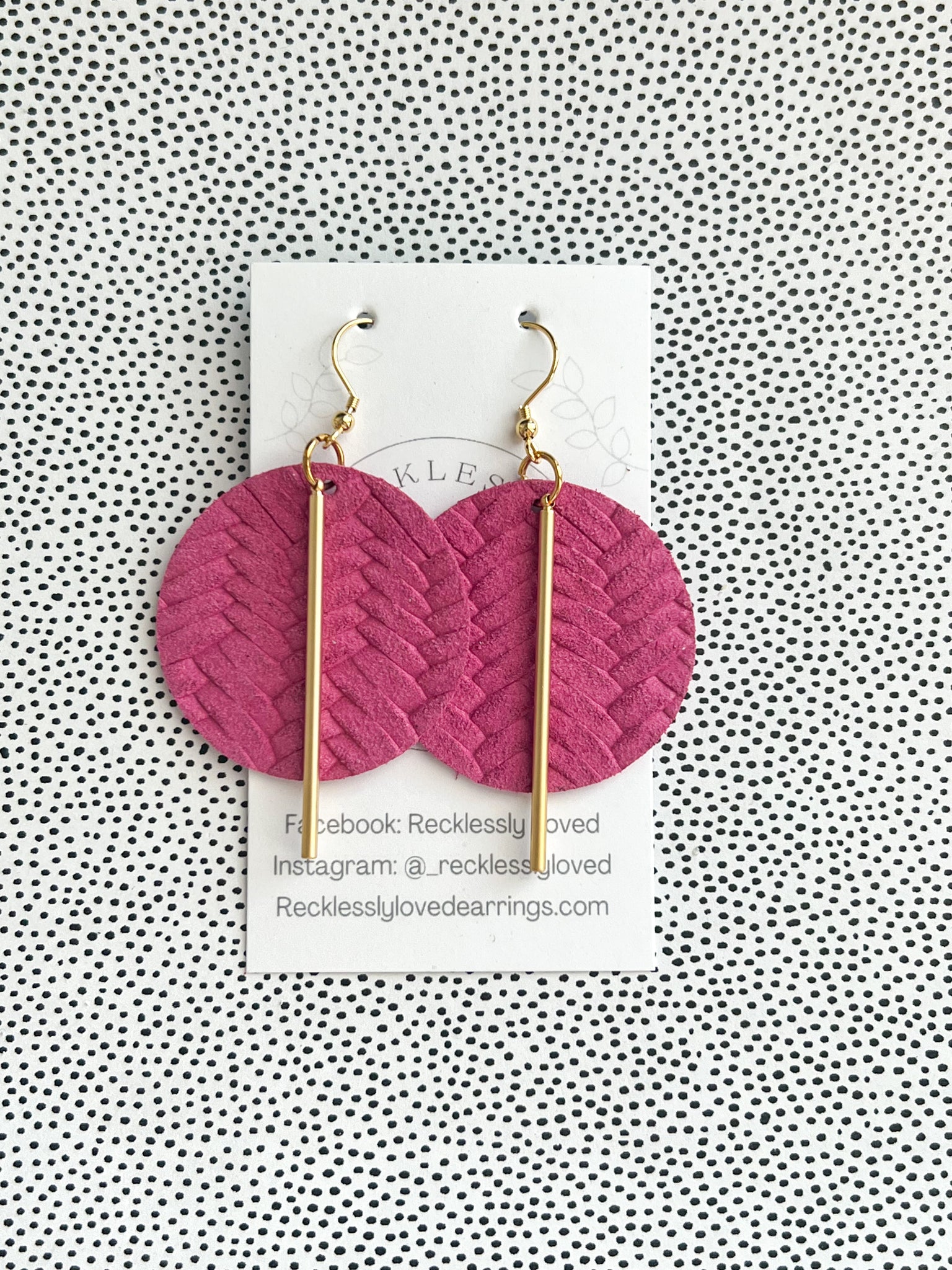 Braided pink circle with gold bar